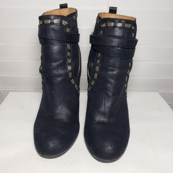 Qupid Black Round Closed Toe Studded Booties - Picture 5 of 11